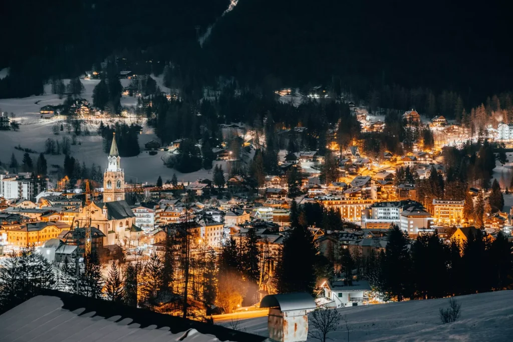 Cortina d'Ampezzo at night